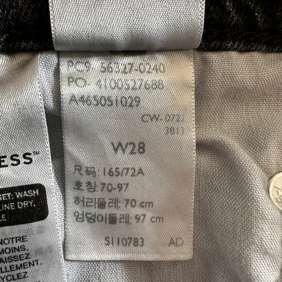 Levi's New Women's 501 High Rise Shorts Button Fly Denim Shorts Black Size 28 - Picture 9 of 9